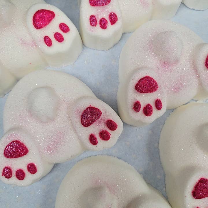 Fluffy Bunny Bums Badebombe - Zuckerwatte - 170g für den Großhandel von NOLA Soap Works