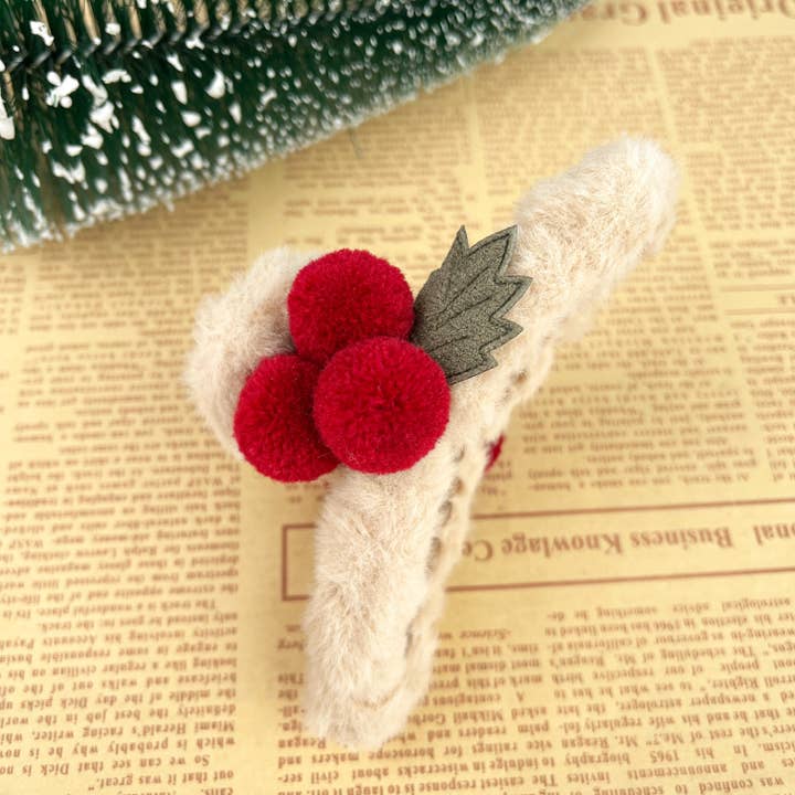 TheDivaSoap - Wholesale Hair Clip - Women's - Plush Pom Pom Christmas Hair Clips6
