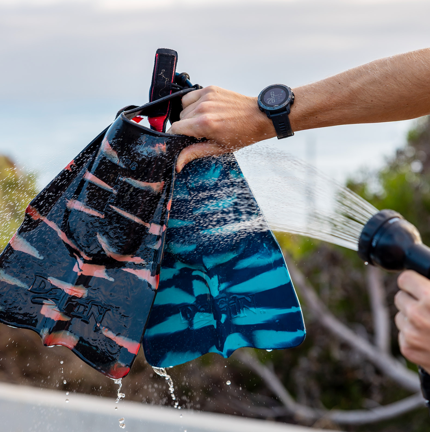 BeachBox - Vente Accessoire de plage - Réservoir de Douche Portable BeachBox - 'Élévation'4