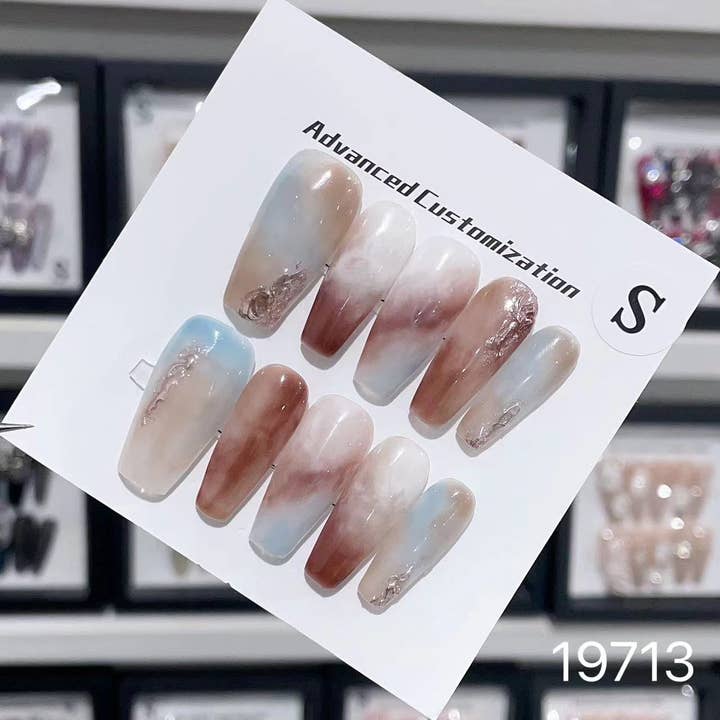 hand made Press on Nails 19713 for wholesale by foamboxnail