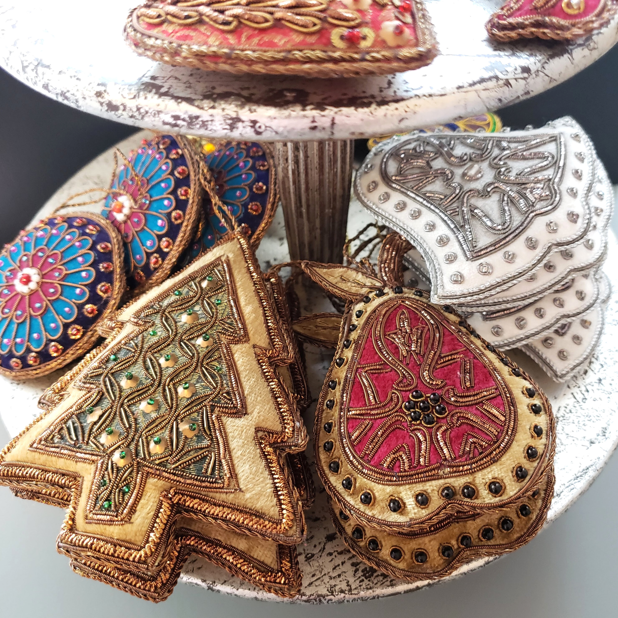 BoutiqueByMariam - Wholesale Ornament - Notre Dame Rose Window Christmas Ornament3