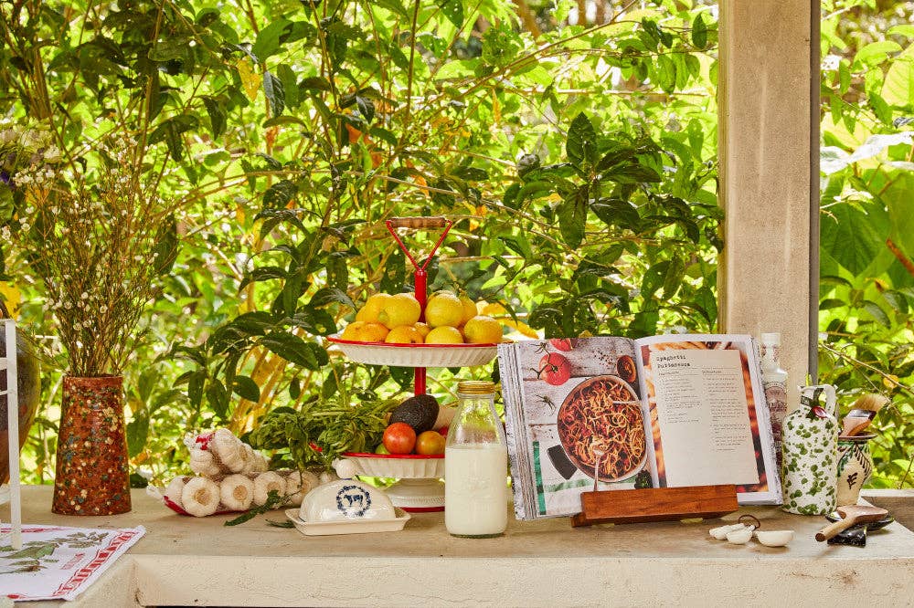 Blue Stallion Farm - Wholesale Cookbooks & Food - THE BLUE STALLION FARM LIFESTYLE & COOKBOOK COMPACT EDITION 5