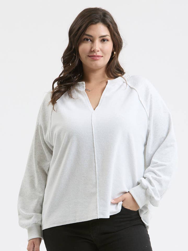 Blu Pepper - Wholesale Gebreide top - Dames - PLUS RELAXTE GEBREIDE TOP MET LANGE MOUWEN EN ZICHTBARE NADEN0