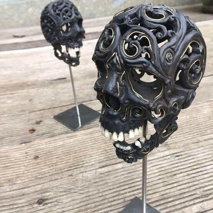 Mercurious Designs - Wholesale Decorative Figurine - Carved Wooden Filigree Skull