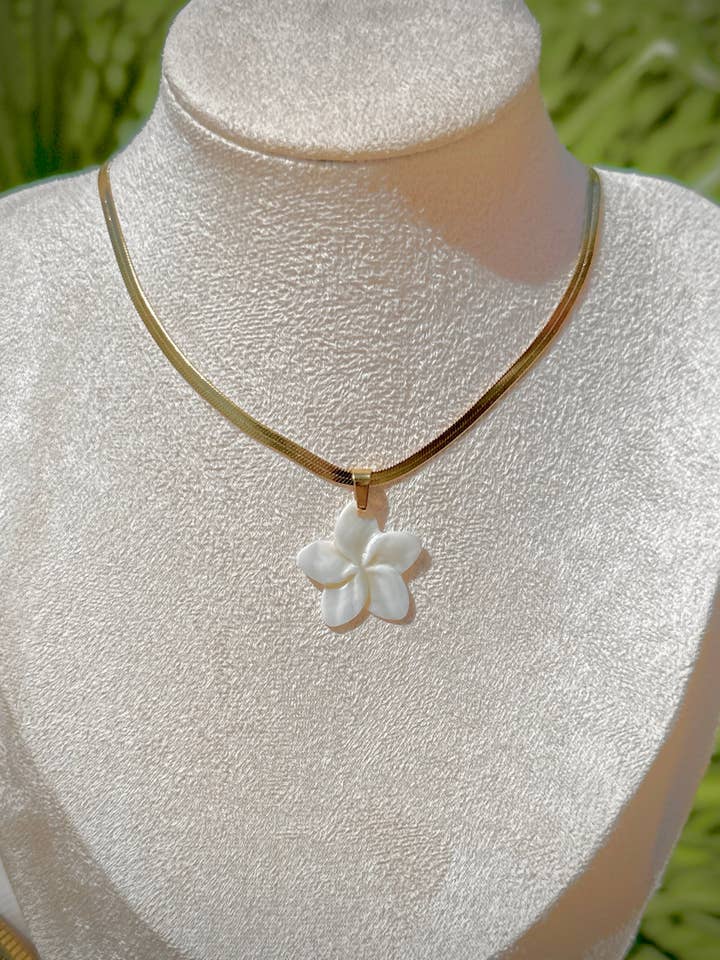 Hawaiiansk blomsterperlehalskæde for engroshandel hos Lynnmade