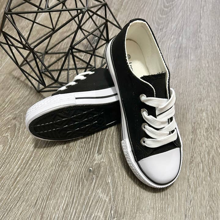 Two Cute Boutique LLC - Wholesale Lifestyle trainers – Kids - Canvas Sneaker3