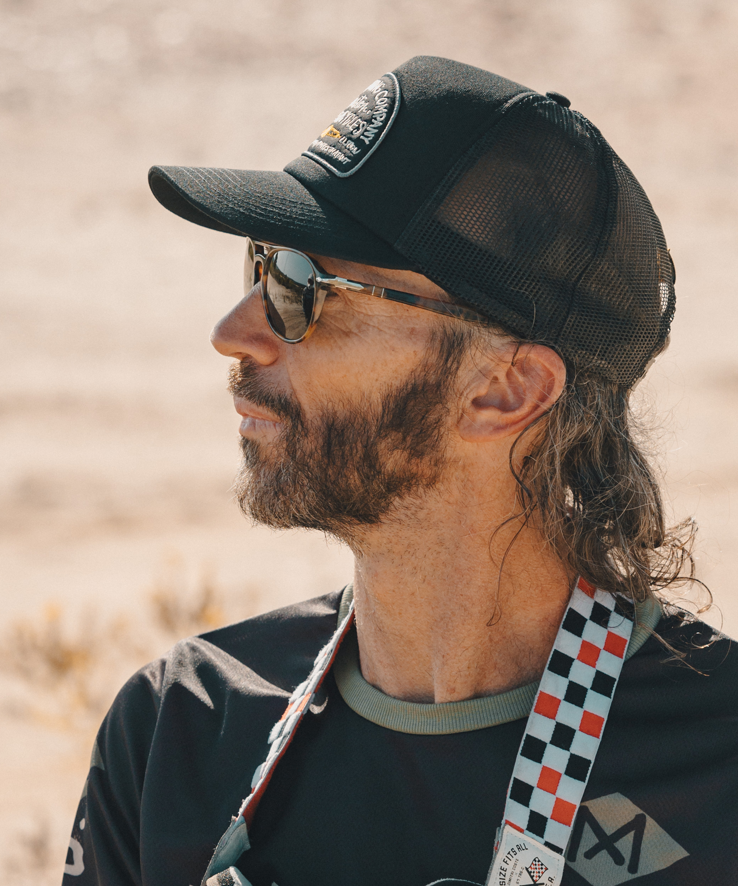 Maria Riding Company – wholesale Trucker hat – Unisex – Black Spark Plug Trucker Cap2