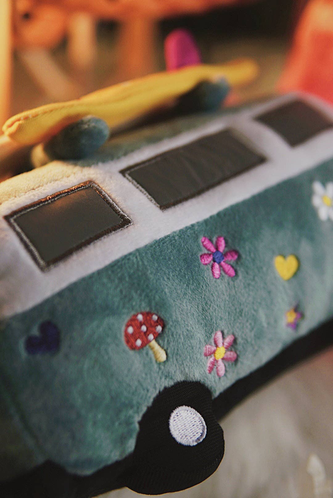 Woof & Co. - Wholesale Pet Plush Toy - Dog - Hippie Van7