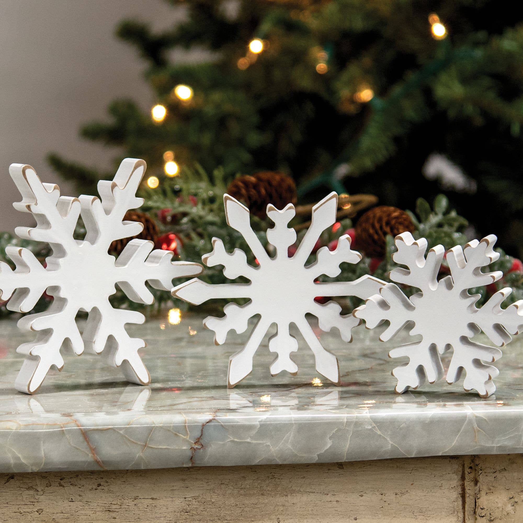 Col House Designs - Wholesale Christmas Decoration - 3/Set, Distressed Chunky Wooden Snowflake Sitters4