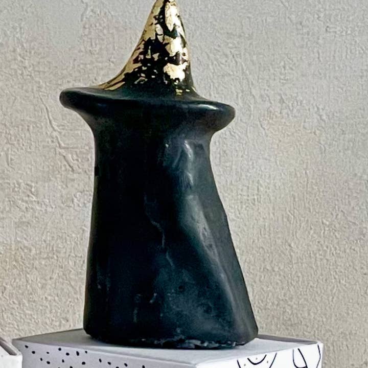 Grand Inquiet (Sorcière/sorcier) pour la vente par CURED