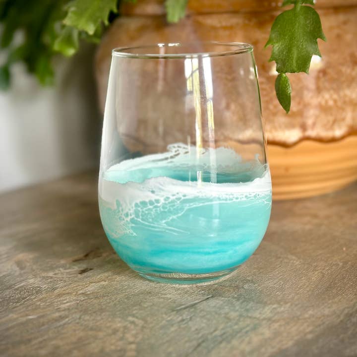 Artful Nests - Wholesale Wine Glass - Stemless Wine Glass with Resin Waves - Light Teal 8