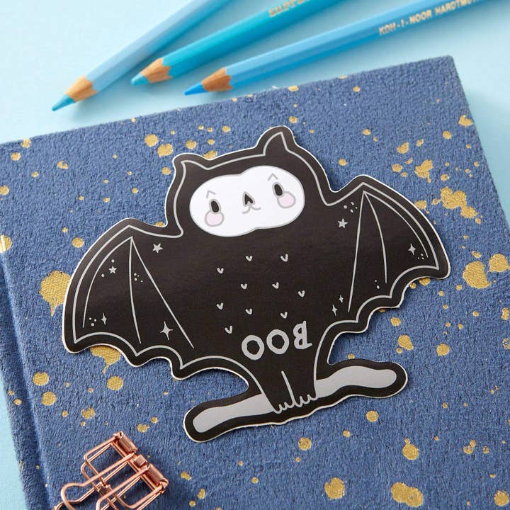 Spooky Boo Bat Laptop Sticker for engroshandel hos Punky Pins