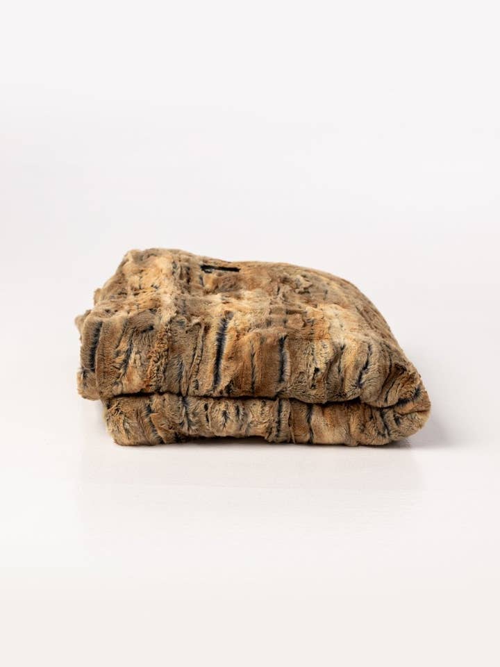 Lanzamiento Red Wolf para venta al por mayor de Keikico