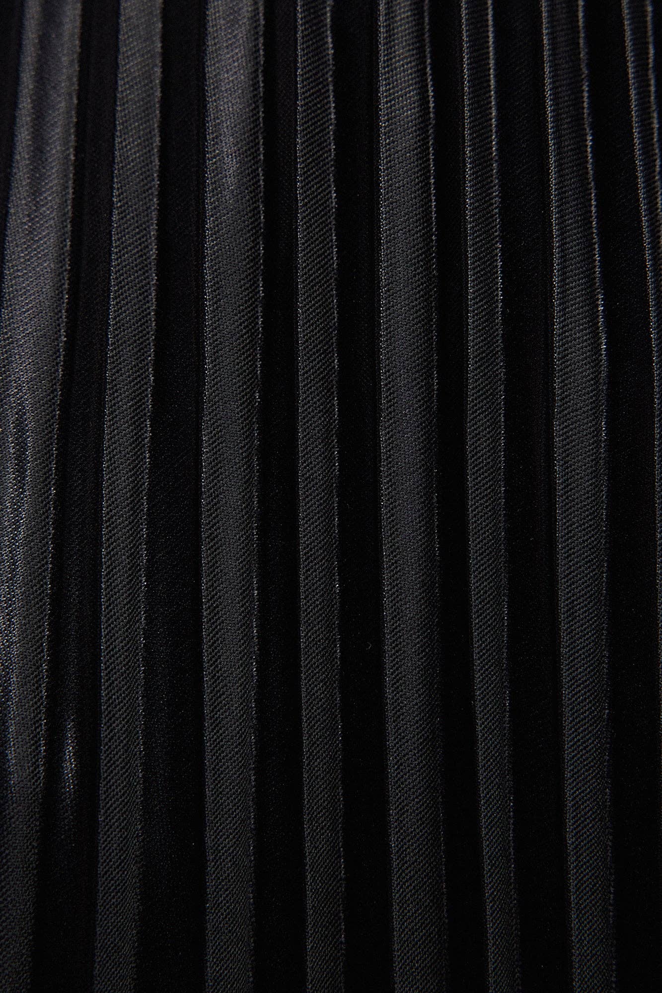 Black PLEATED SKIRT - MAXI LENGTH, HIGH WAIST for wholesale on Faire6