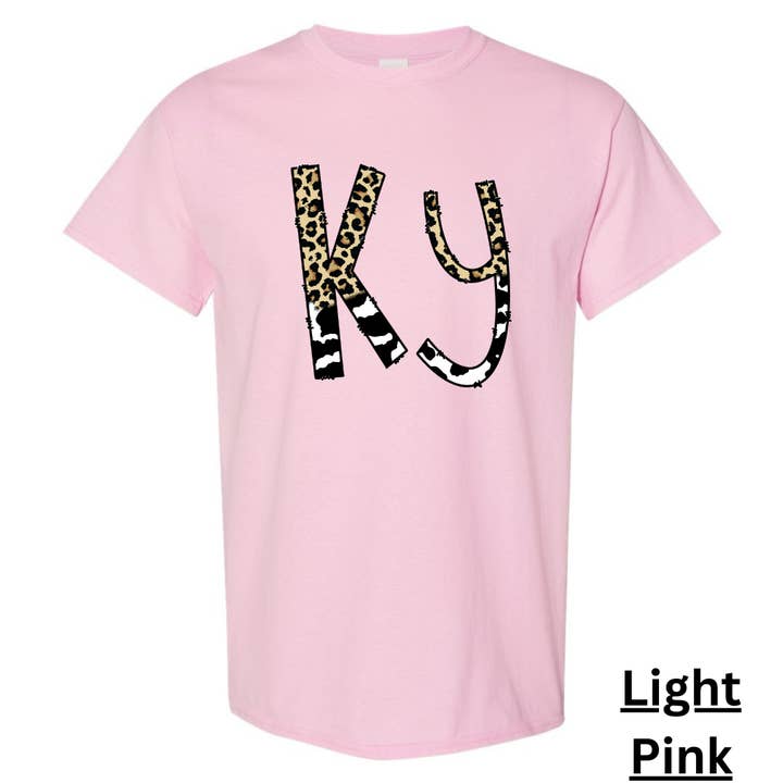 Maglietta da adulto con stampa ghepardo e mucca Kentucky per la vendita all'ingrosso da parte di Rockin R Apparel