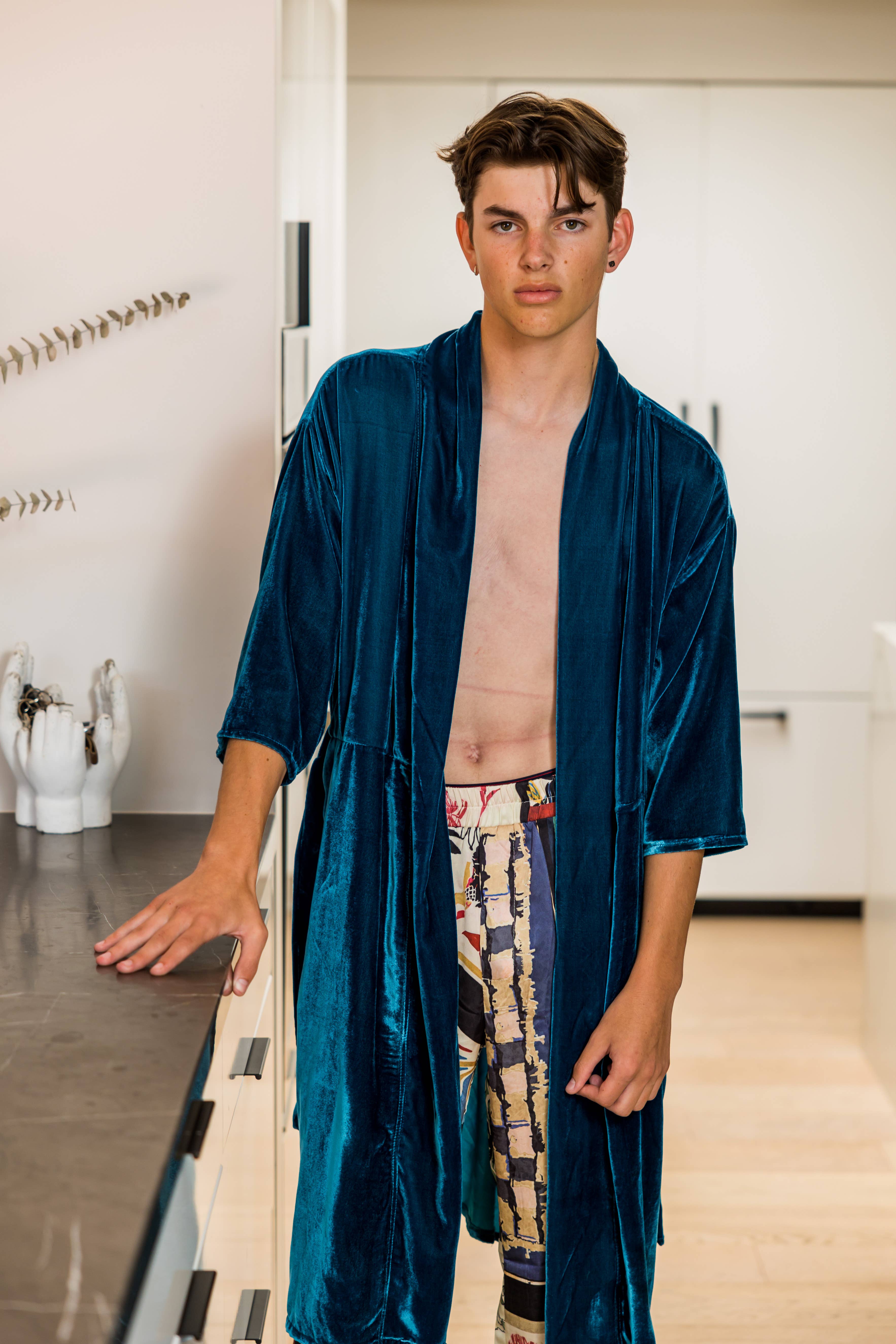 Jennafer Grace - Wholesale Kimono - Dames - Peacock zijden fluwelen Koi kimono8