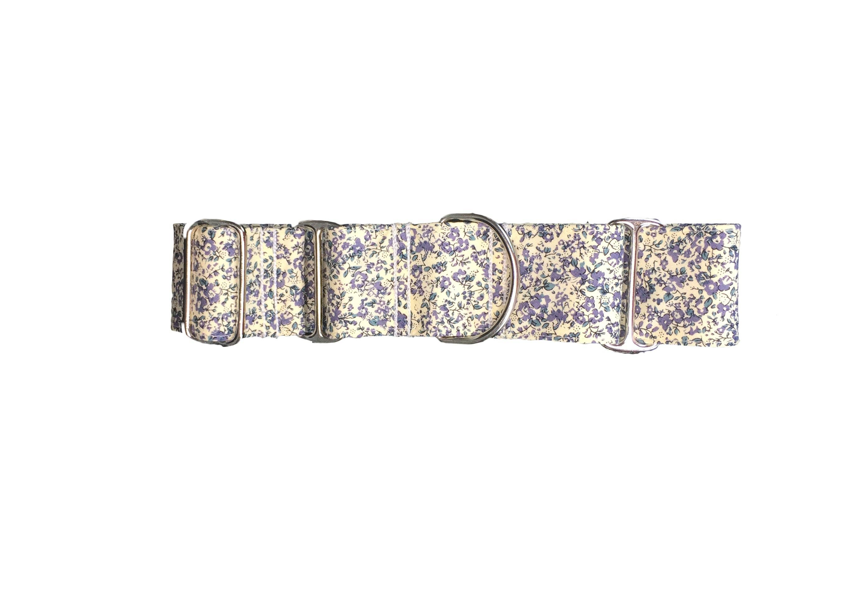 Izala Dog - Wholesale Pet Collar - Dog - Martingale Dog Collar “Florecillas”1