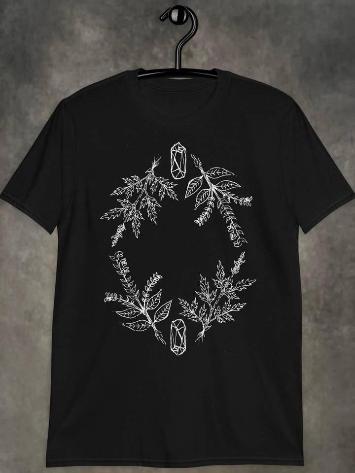 T-shirt da uomo Hedgewitch Mugwort Crystal Skullcap, unisex, nera per la vendita all'ingrosso da parte di SOVRIN