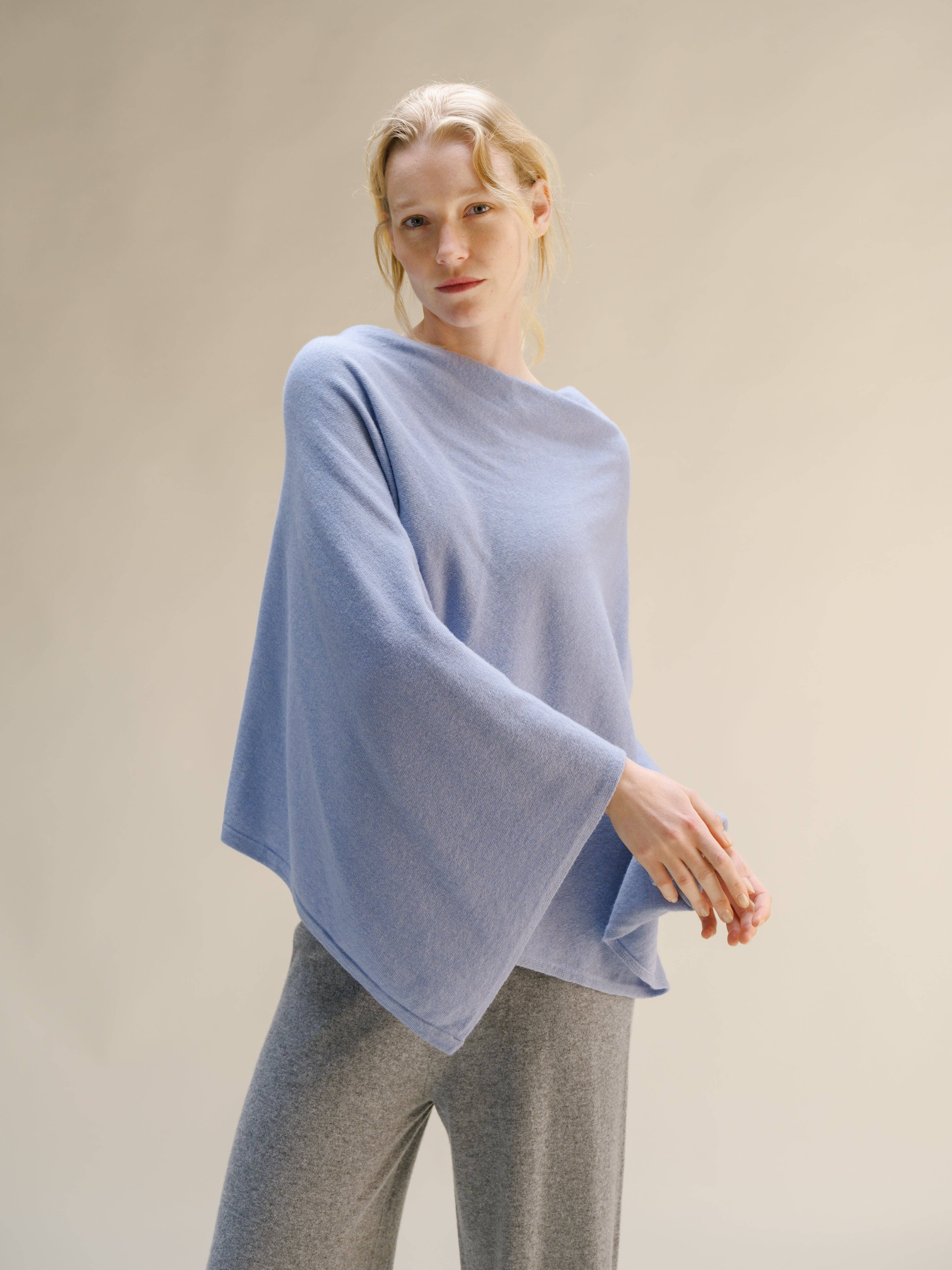 Lèmme - Wholesale Poncho - Women's - Cashmere Mix Asymmetric Poncho5