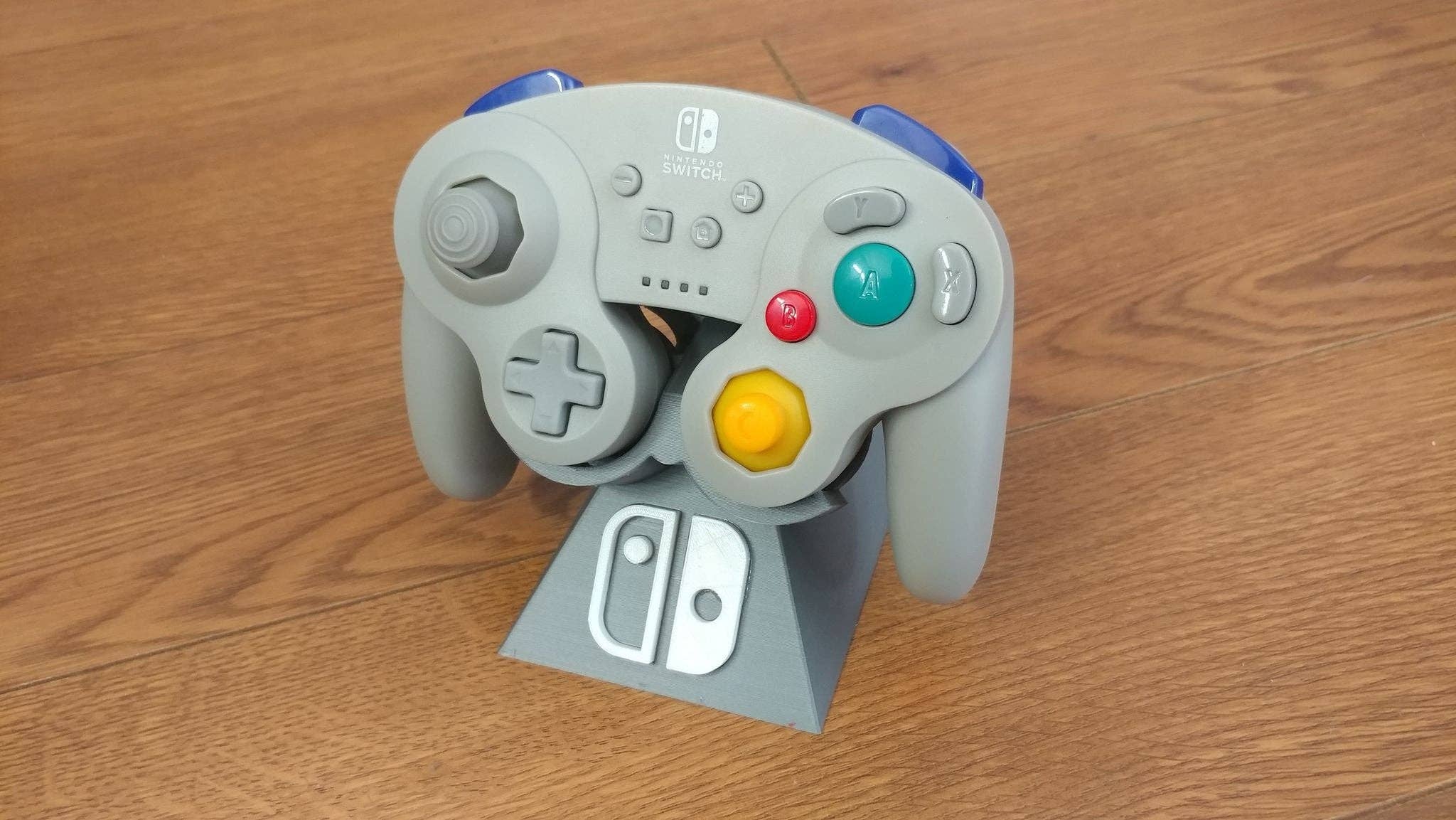 XALT 3D DESIGNS - Wholesale Decorative Tabletop Object - Nintendo GameCube Controller Stand (Switch)1