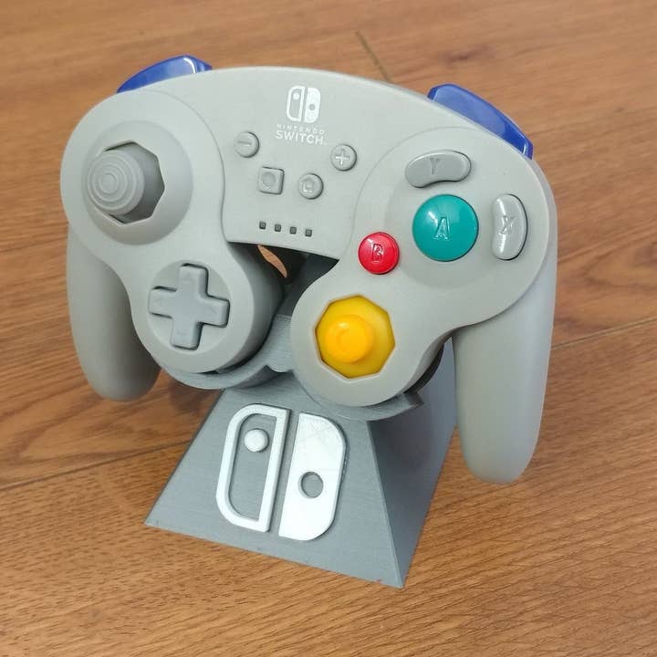 XALT 3D DESIGNS - Wholesale Decorative Tabletop Object - Nintendo GameCube Controller Stand (Switch)1