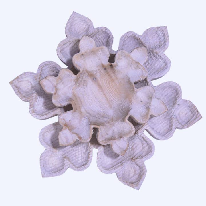 Set med 2 återvunna vitkalkade snöflingeskålar för wholesale av Vatican Homes