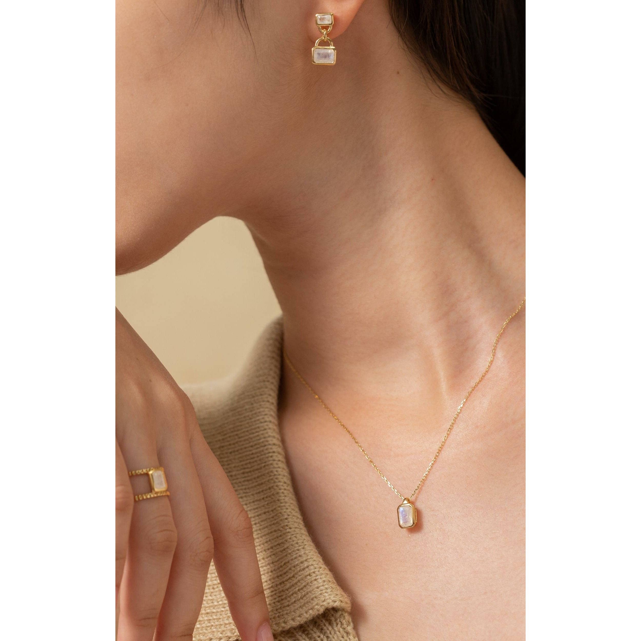 Fervor Montréal - Wholesale  - Malaika Rainbow Moonstone Octagon Necklace0