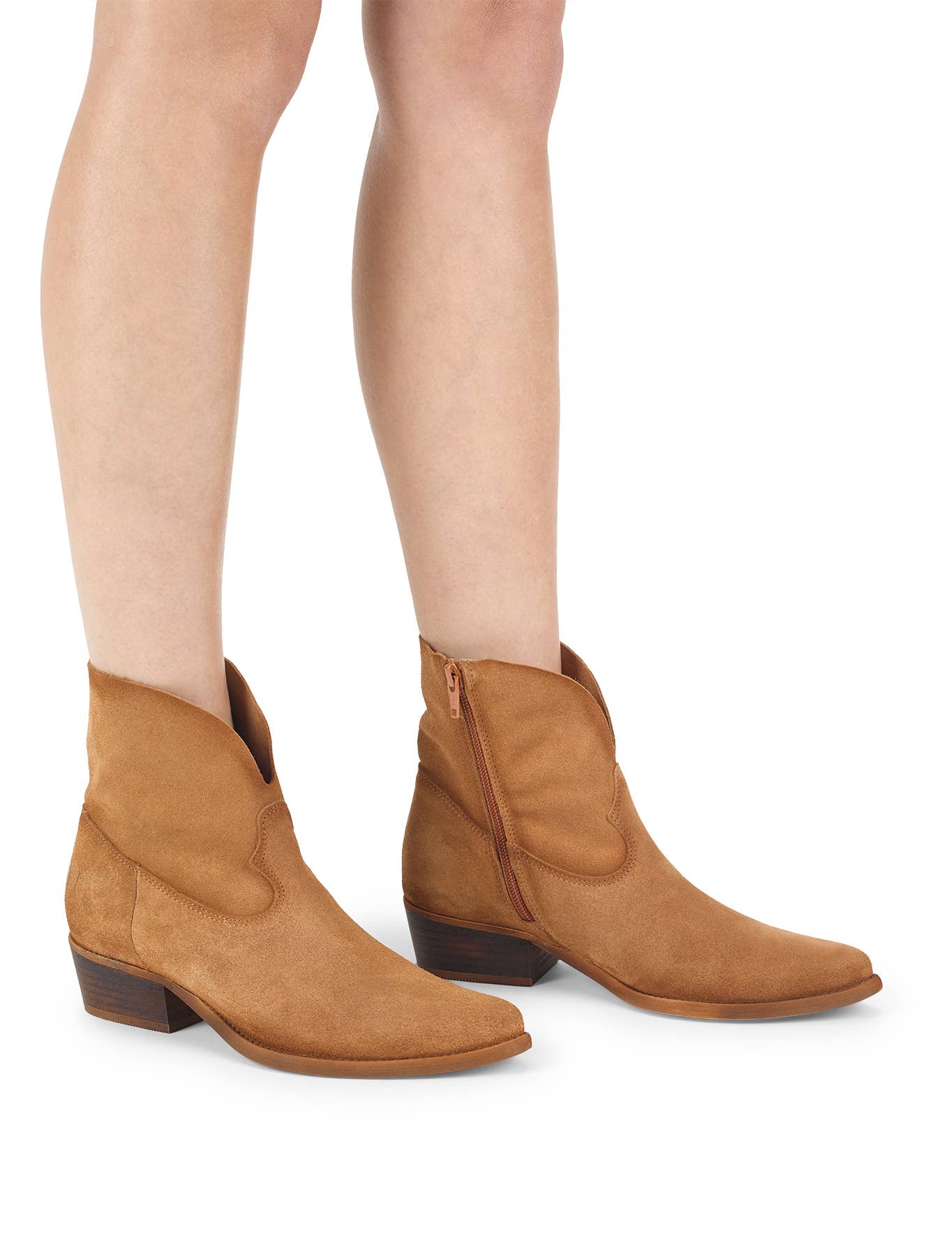 Women's Boot West E091 Marvin Cuero for wholesale on Faire6
