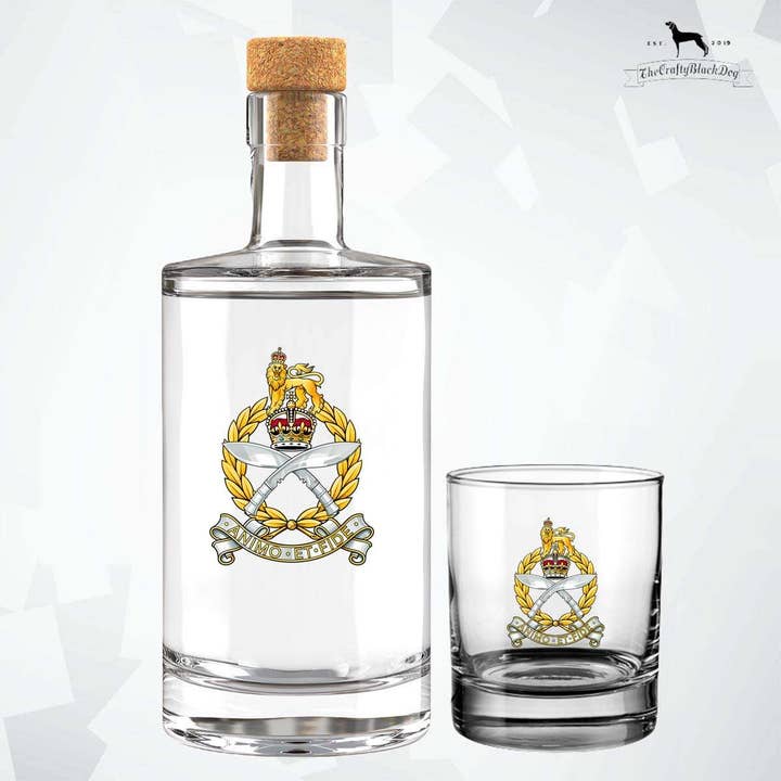 Gurkha SPS - Vul je eigen fles sterke drank (Nieuwe Koningskroon) voor wholesale door Thecraftyblackdog