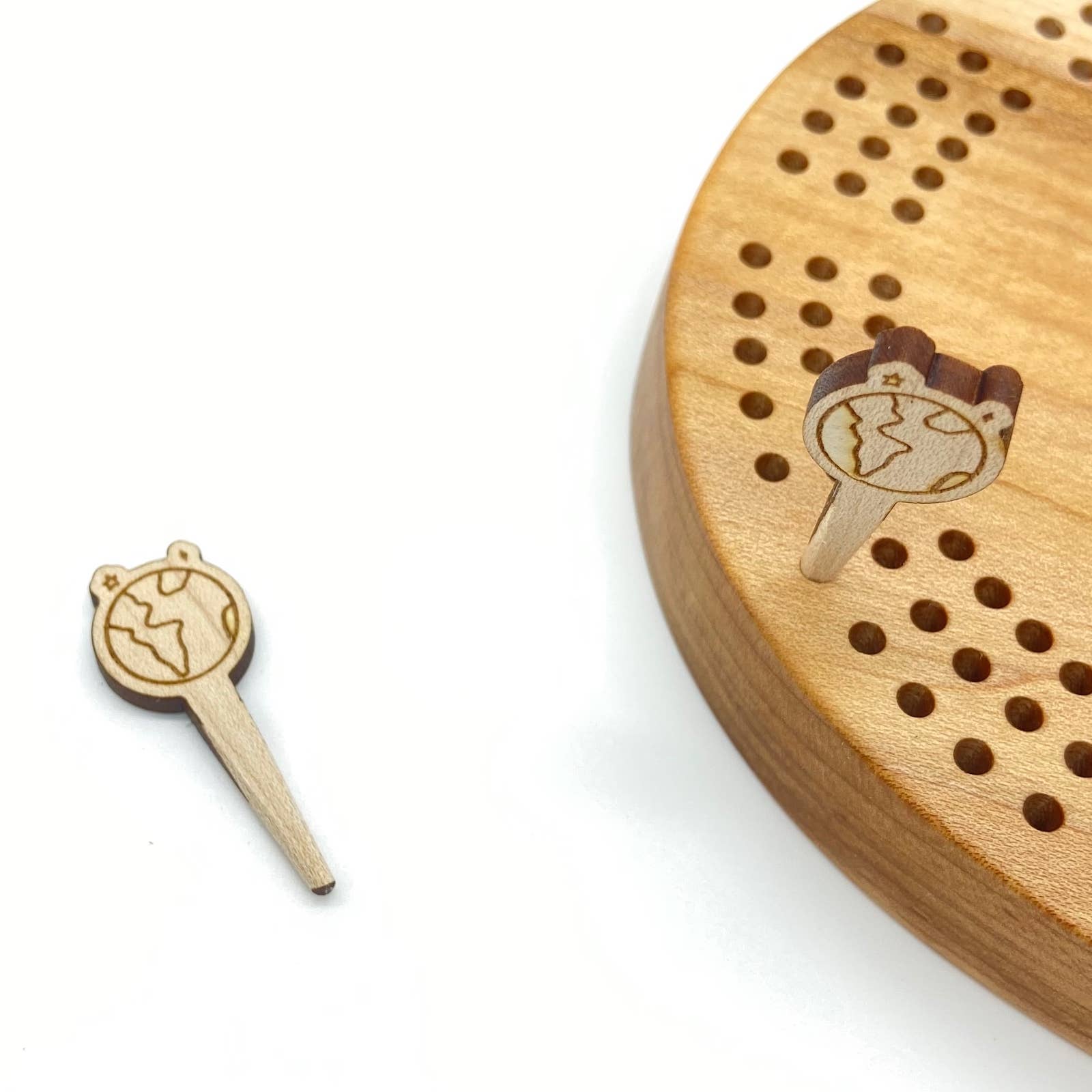 Cast & Carve - Venta al por mayor Juegos de mesa - Pinzas para cribbage, diseño de vida silvestre y cualquier diseño personalizado35