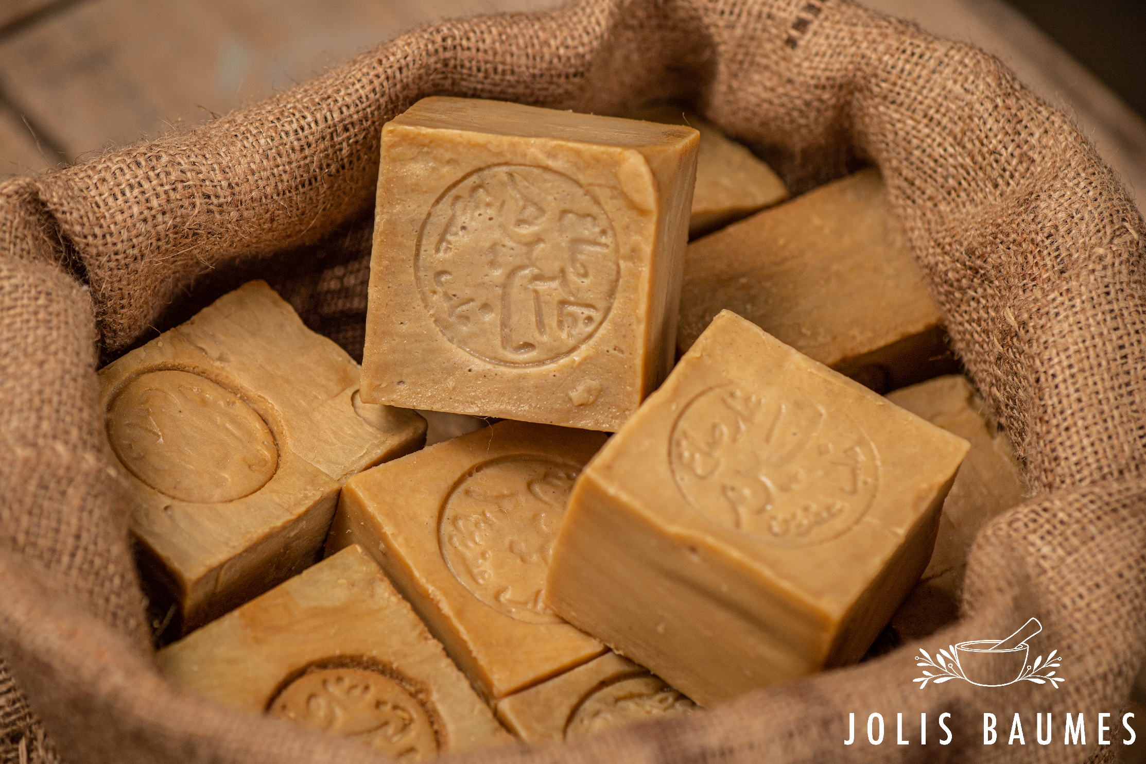 Jolis Baumes – wholesale Bar Soap – Aleppo soap 5% bay laurel oil1