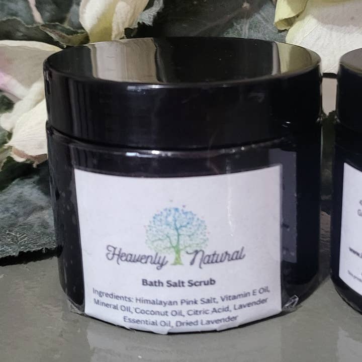 Gommage au sel de bain à la lavande pour la vente par Heavenly Natural