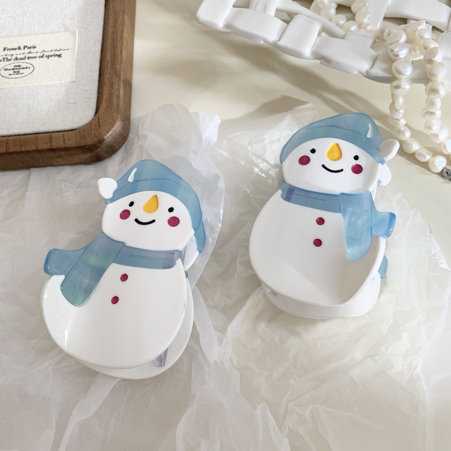 JOSSLYN by wall to wall - Wholesale Hair Clip - Women's - CHRISTMAS TREE SANTA SNOWMAN HAIR CLAW CLIPS | 40H9394