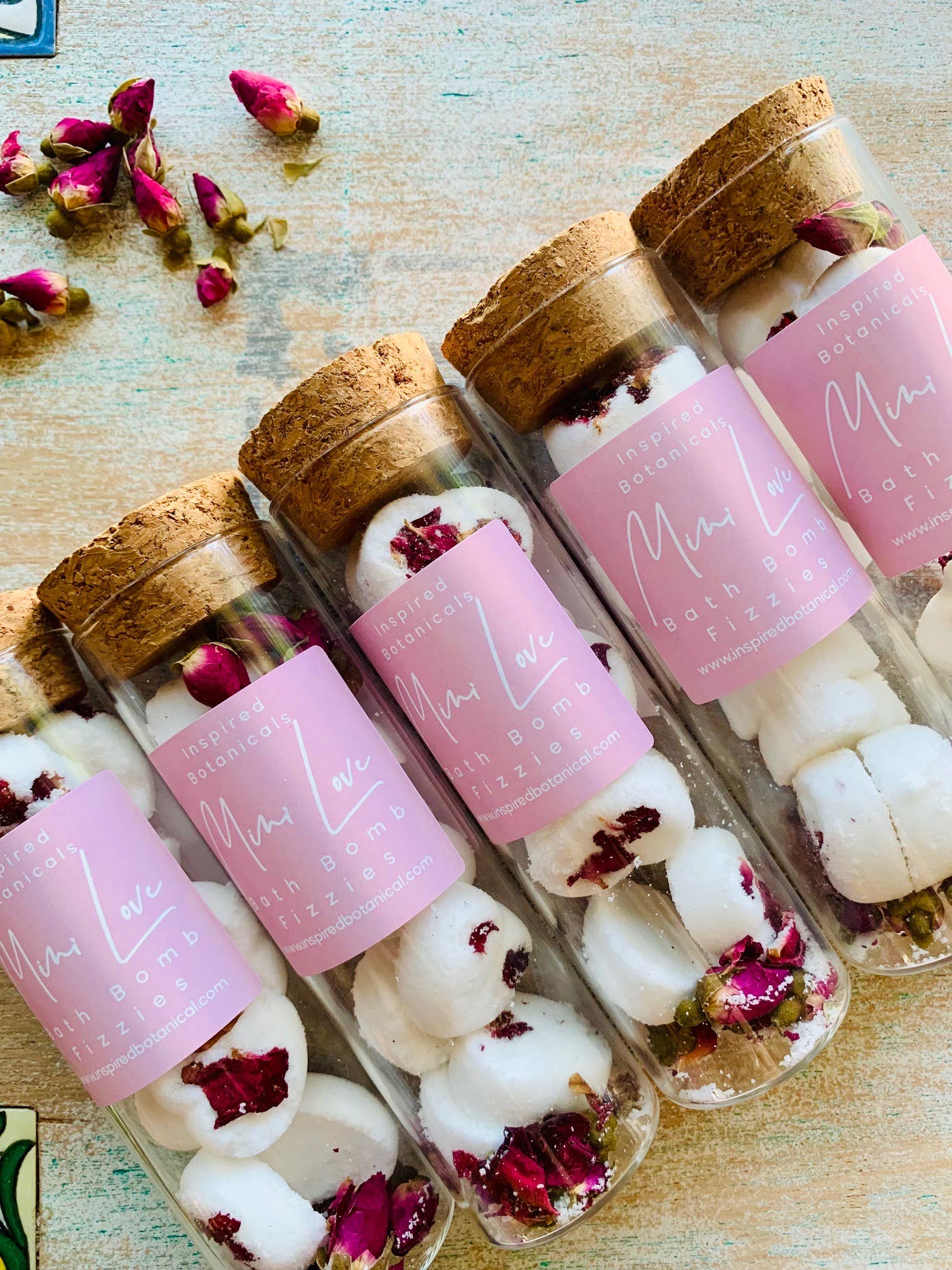 Inspired Botanicals - Vente Bombe de bain/poudre effervescente pour le bain - Mini bombe de bain Love Fizzies3