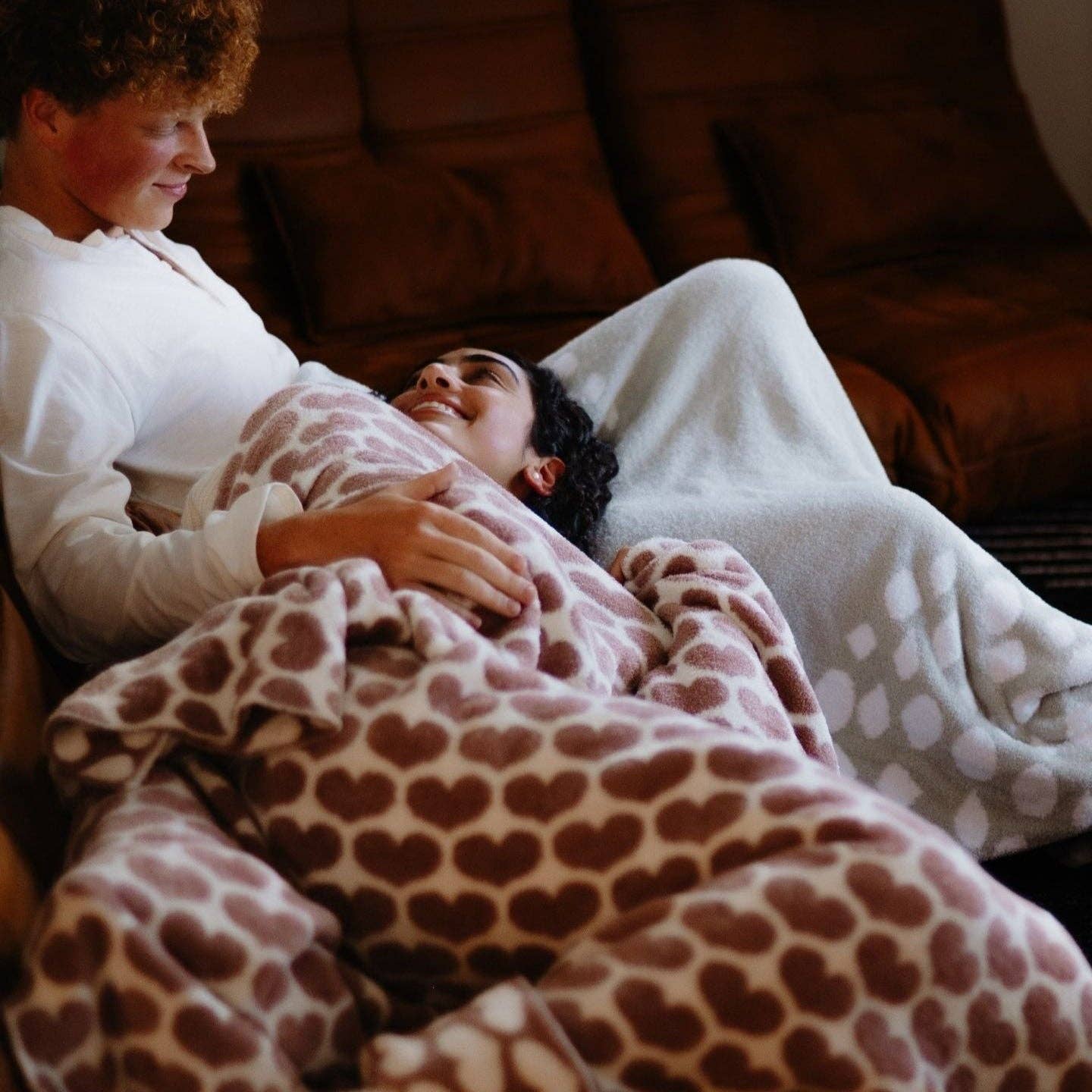 Little Giraffe - Wholesale Throw Blanket - Dolce™ LOVE Throw3