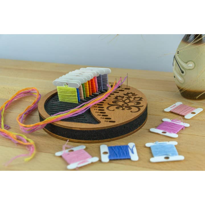 Embroidery craft - Wholesale Embroidery/Cross Stitch Supplies - PB-021-img-1 Foam stand for plastic bobbins (spools) thickness 1mm with holes for needles5