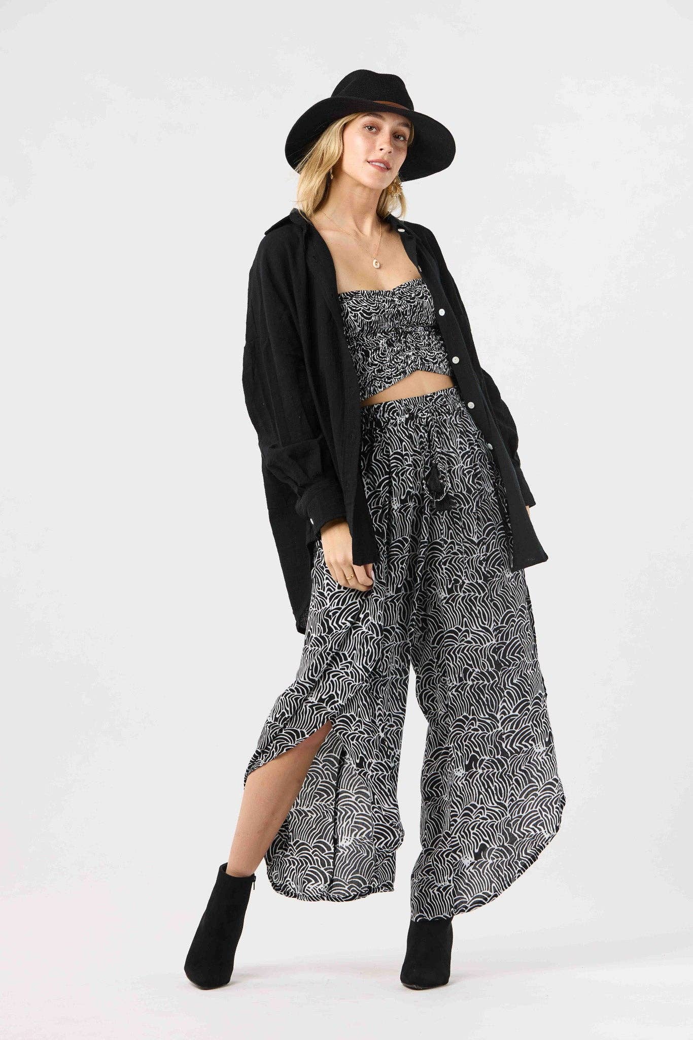 Batik Iris Merlot Shoreline-broek voor groothandel op Faire3