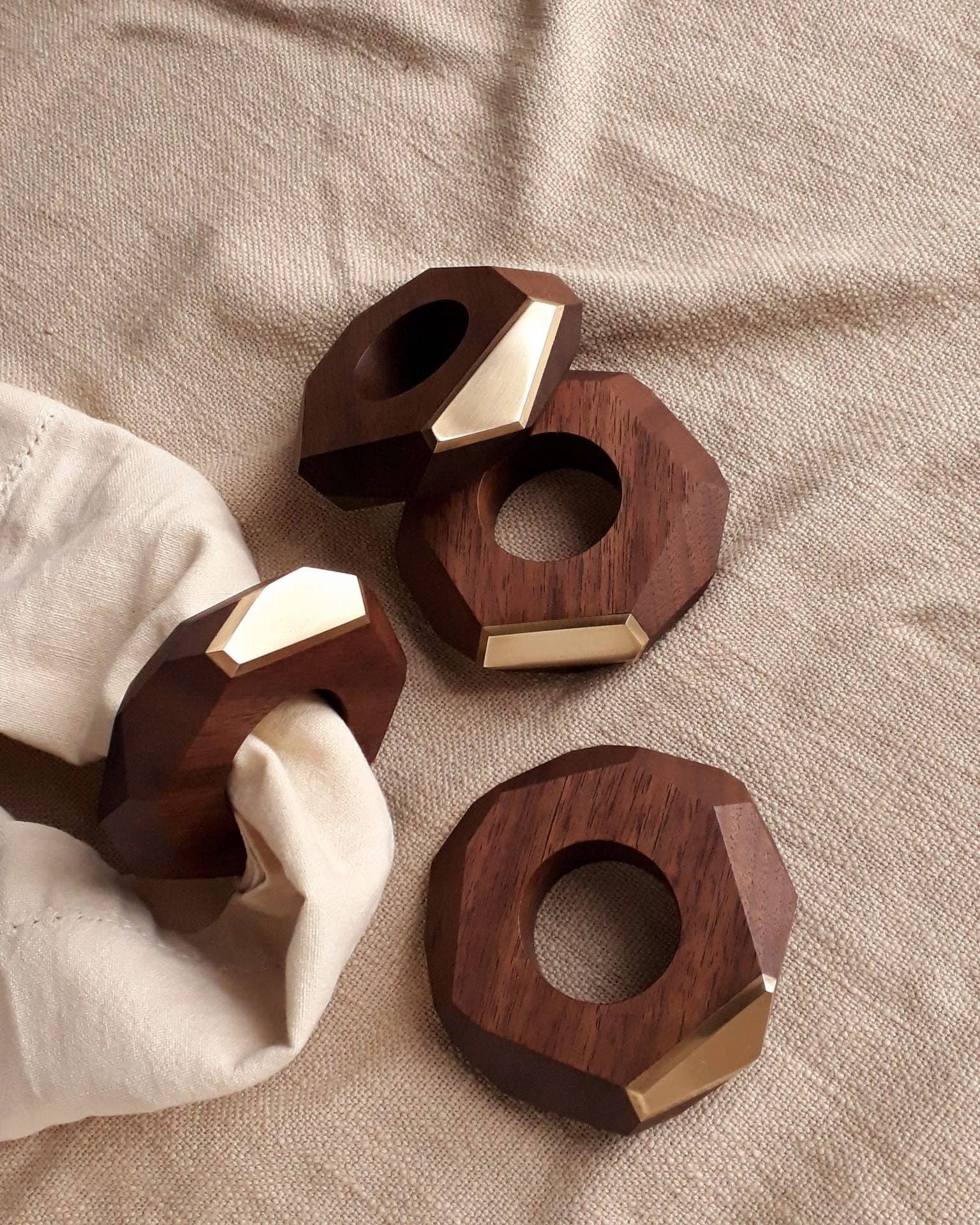 kanju Interiors – wholesale Napkin ring – Black Walnut and Brass Napkin Ring4