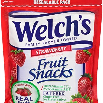 Shop The King - Wholesale Fruit Snacks - Welch's Strawberry Fruit Snacks, Real Fruit Juice, 8 oz Peg Bag