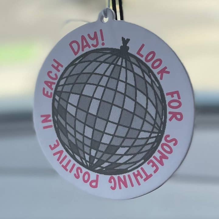 Ambientador para coche con aroma a vainilla, Look For Something Positive para venta al por mayor de Just Be Kind Co.