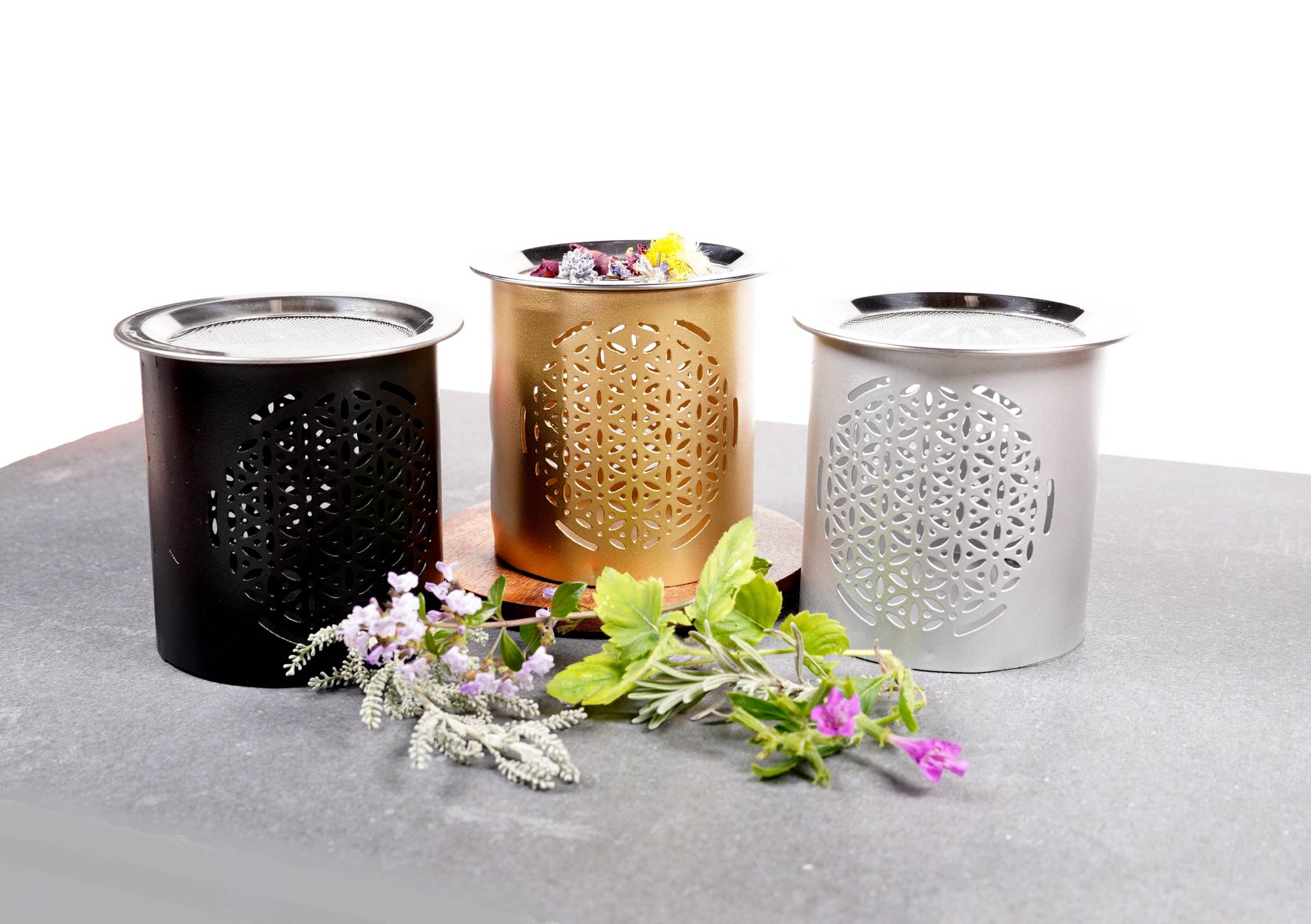Räucherwelt GmbH - Wholesale Incense Holder - Flower of Life metal incense burner - gold2