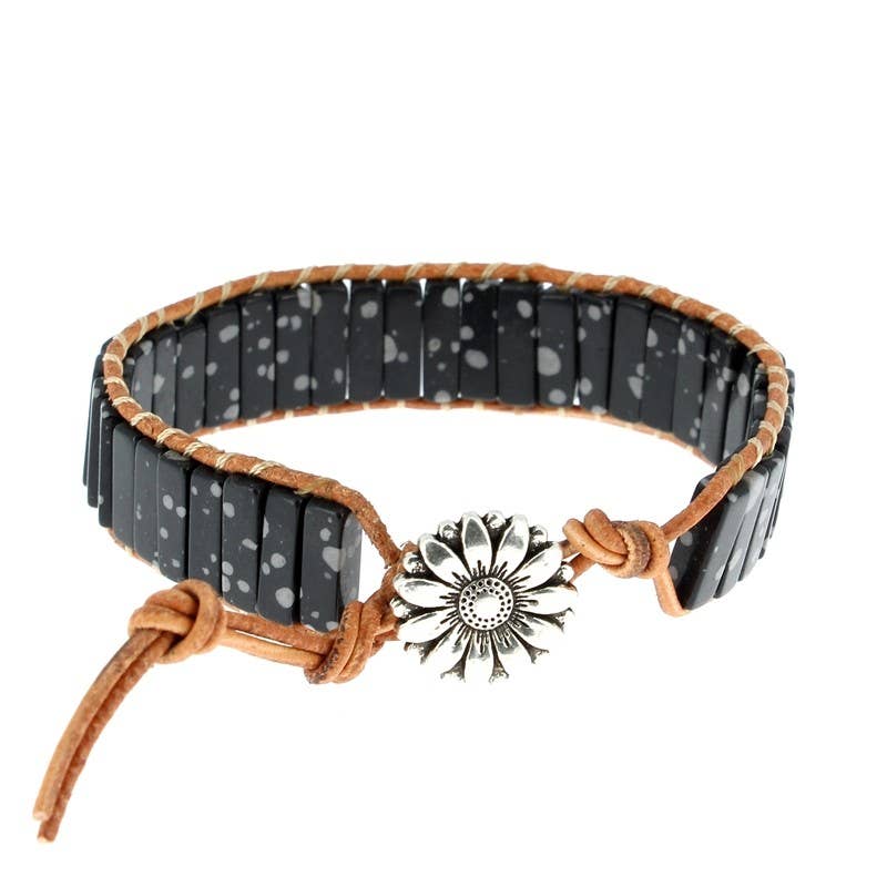 Artisans de Madagascar – wholesale Pärlarmband – Armband med obsidiansnöflingor, små kuber 4 x 13 mm, läder1