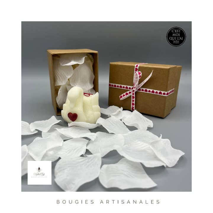 Bougies Vent d'Est - Wholesale Novelty Candle - White swan scented candle "rose"