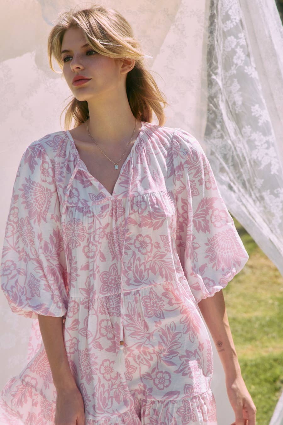 Oddi – Großhandel Kleid – Damen – Boho Bedrucktes Baby-Doll-Minikleid1