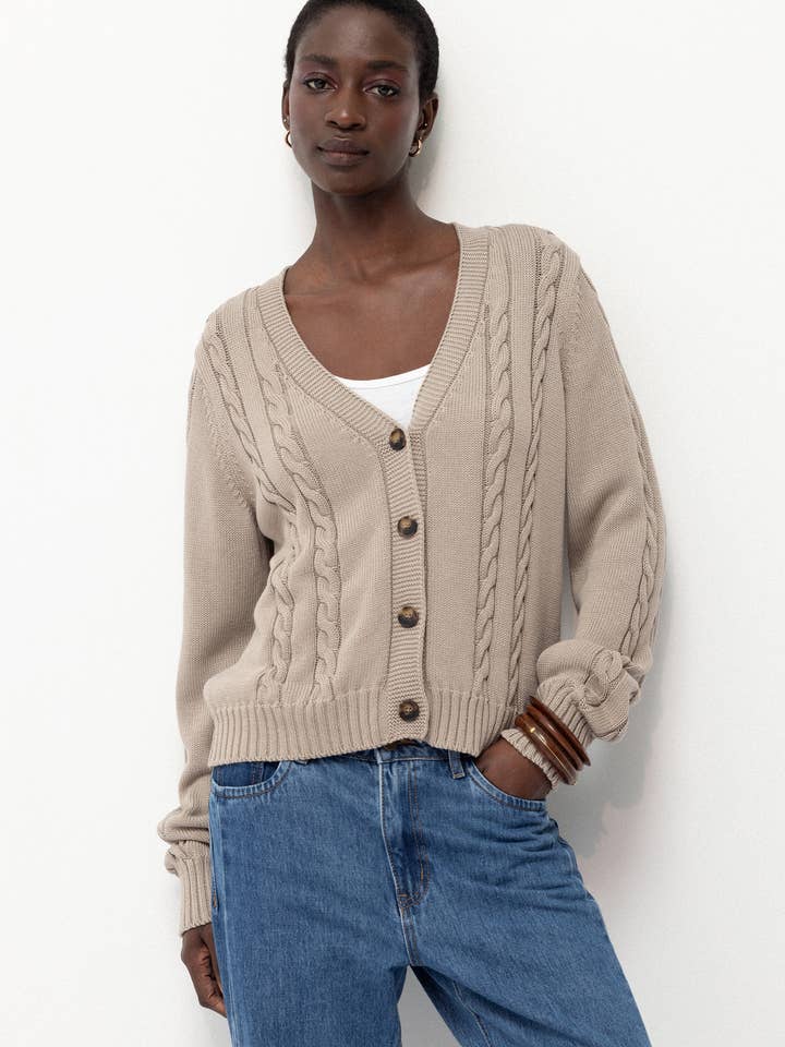 Strukturerad stickad kofta (431984-444) för wholesale av Lanidor