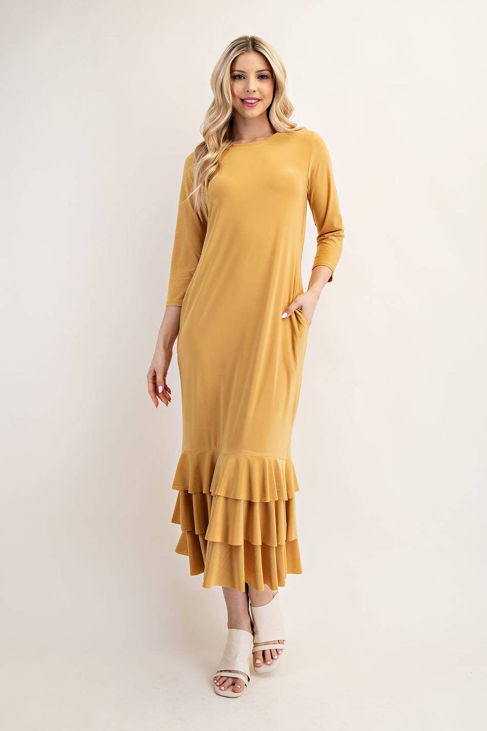 Celeste Clothing – Großhandel Kleid – Damen – Großgrößen-Midikleid mit gestuften Rüschen und 3/4-Ärmeln71