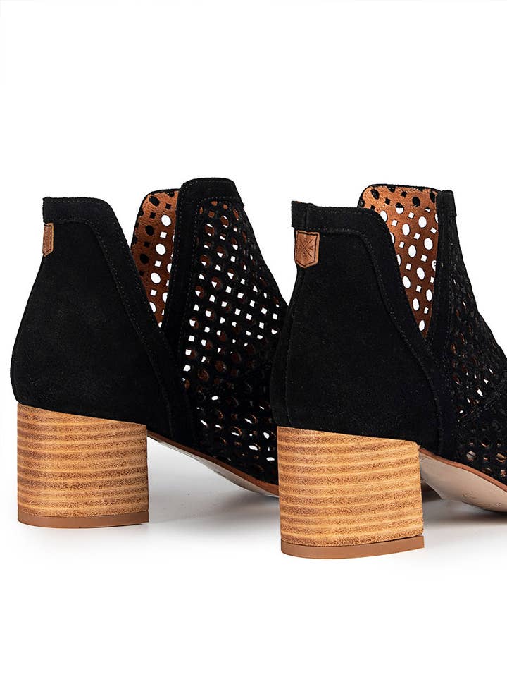 Azahara Picado Black Boot for wholesale by POPA