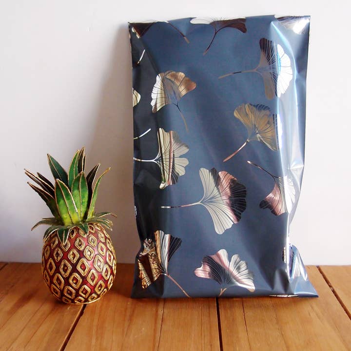 Packaging Decor - Wholesale Gift Bag - Flexible gift wrap bag with adhesive Gingko on Gray