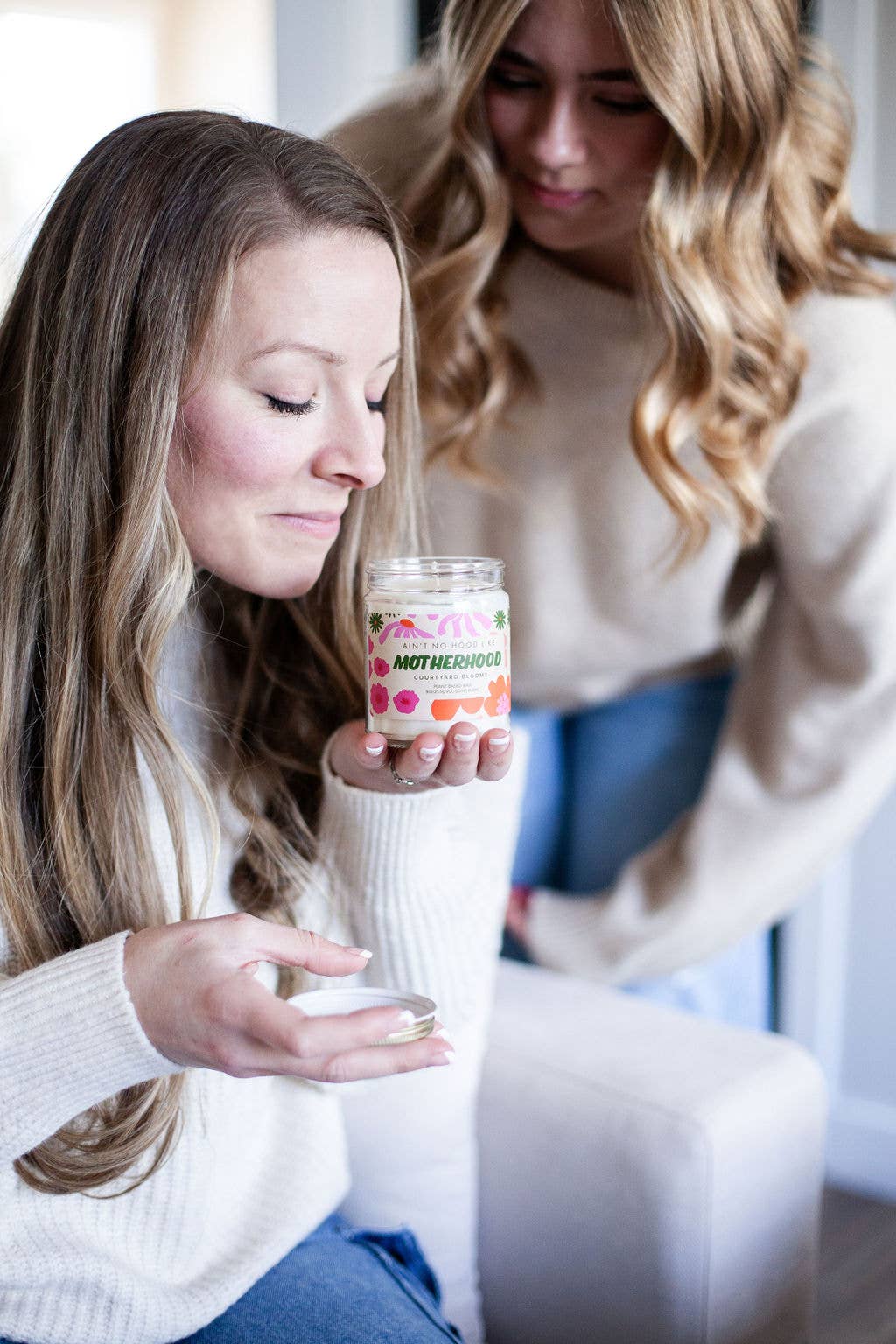 Austy Lou by Broken Top Brands - Wholesale Jar/Filled Candle - Ain't No Hood, Like Motherhood 9oz Soy Candle3