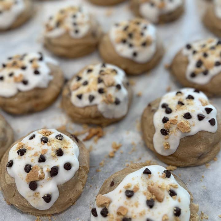 Frosted Cupcakery Bakery - Wholesale Cookie - Stuffed Cookies - Smores3